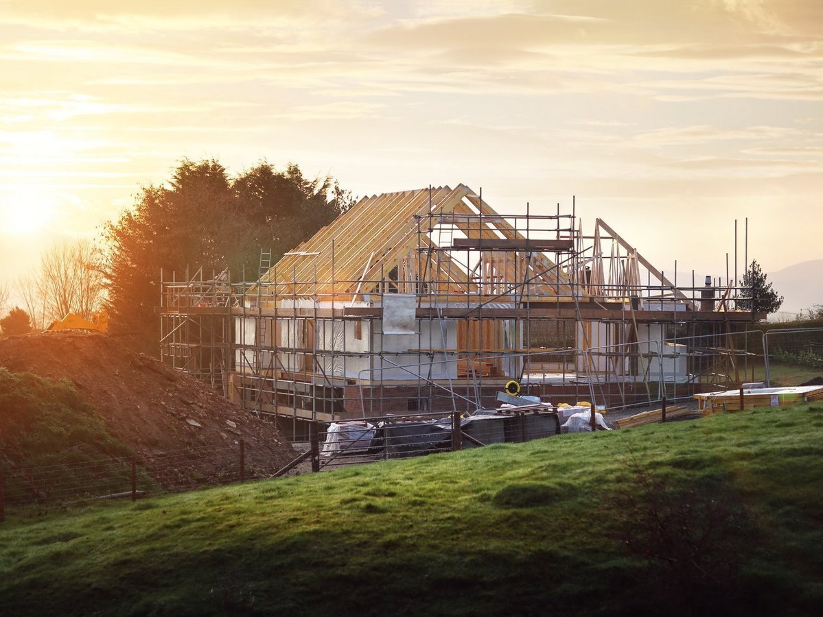 Was kostet ein Hausbau aktuell?